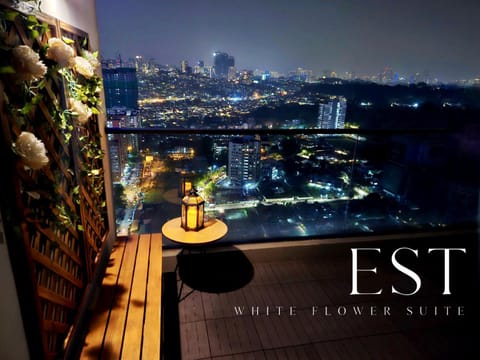 Night, Bird's eye view, Balcony/Terrace, City view, Garden view
