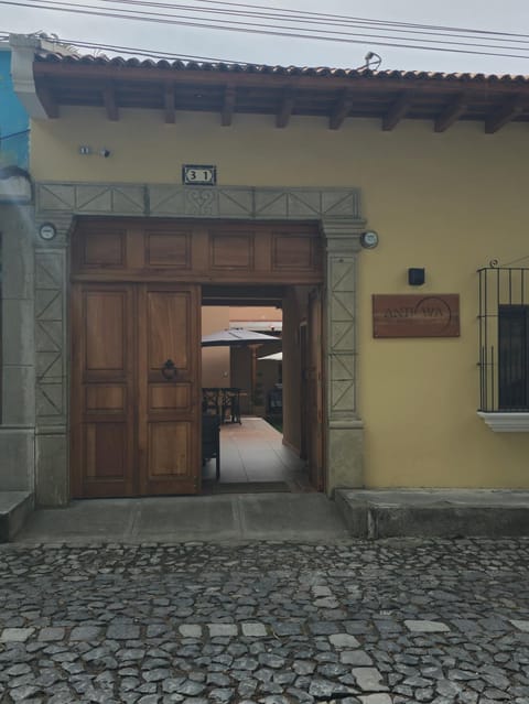 Property building, Facade/entrance