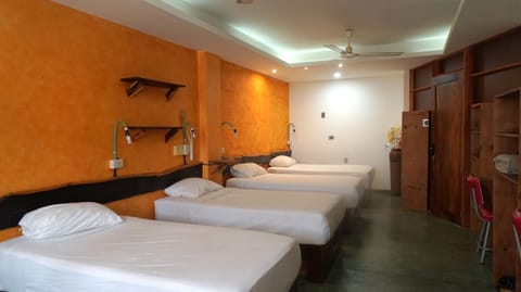 Madre Tierra Hostal Bed and Breakfast in Puerto Escondido