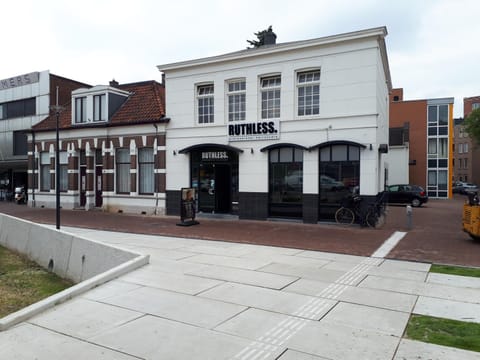 Property building, Day, Neighbourhood, Street view