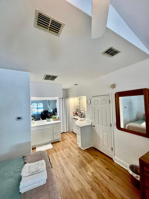 Beautiful Newly Remodeled Mini Suite at Sea Trail Resort Apartment in Sunset Beach