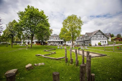 Property building, Natural landscape, Garden