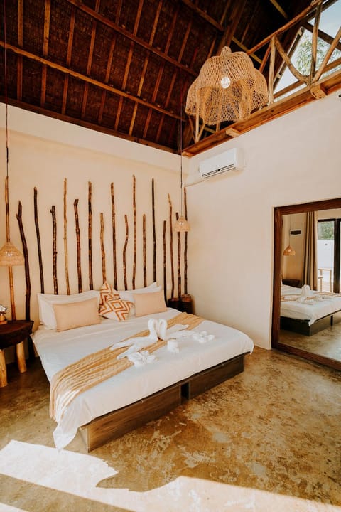 Bed, Photo of the whole room, air conditioner
