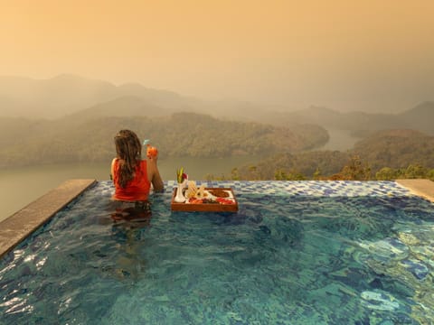 Property building, Natural landscape, Activities, Pets, Lake view, Mountain view, Pool view, River view, Swimming pool, Swimming pool, Entertainment, Location