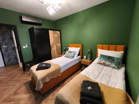 W Centrum Luksusowy Apartament, Duży Parking, Zameldowanie 24h, FV, Ekspres, XBOX, Klimatyzacja, Dwie Sypialnie, Kuchnia i Salon, Samo centrum miasta, Apartment in Pomeranian Voivodeship