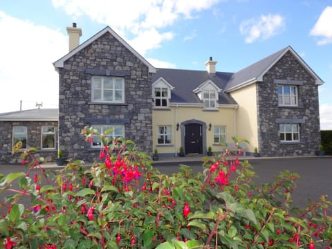 Bunratty Haven Bed & Breakfast Bed and Breakfast in County Limerick