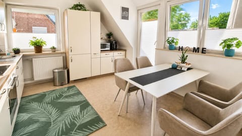 Kitchen or kitchenette, Dining area, Food, stove, kitchen