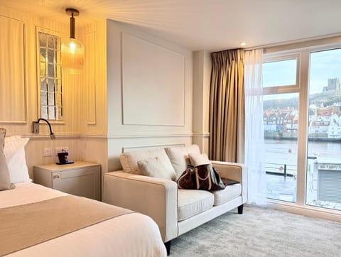 View (from property/room), Bedroom, Landmark view