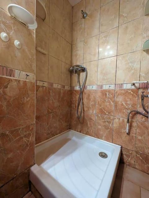 Studio Centre avec Parking Gratuit - Calme & Tout Equipé Apartment in Grenoble