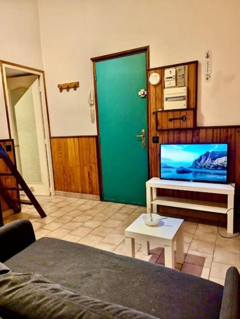 Studio Centre avec Parking Gratuit - Calme & Tout Equipé Apartment in Grenoble