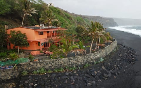 Restaurant/places to eat, Neighbourhood, Natural landscape, Bird's eye view, Garden, Beach, Beach, Garden view, Sea view