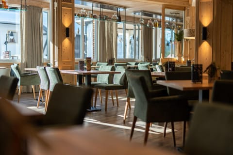 Restaurant/places to eat, Breakfast