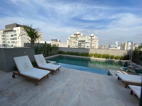 Balcony/Terrace, Spa and wellness centre/facilities, Swimming pool, sunbed
