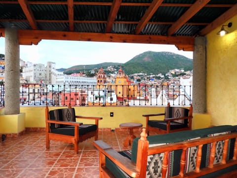 View (from property/room), Balcony/Terrace, Living room
