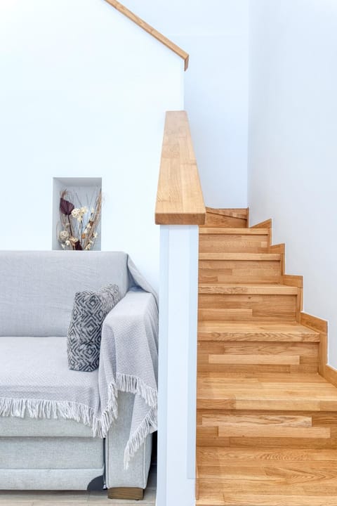 Thano's House 3 Apartment in Volos