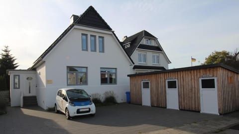 Property building, Parking