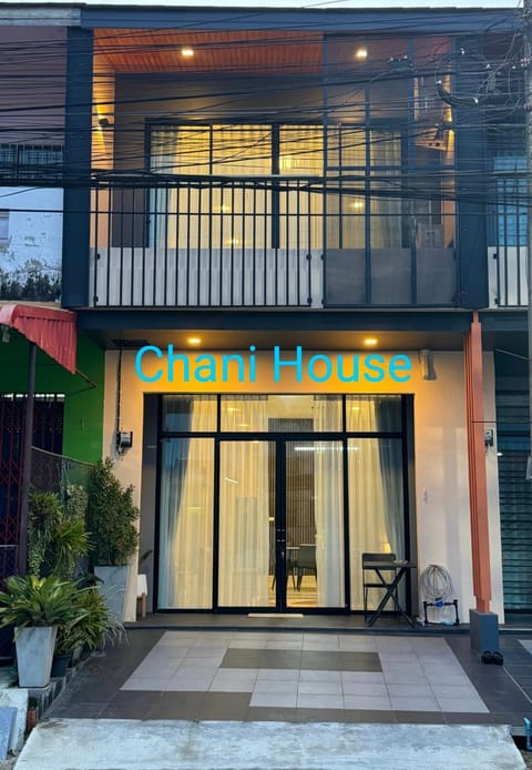 Property building, Text overlay