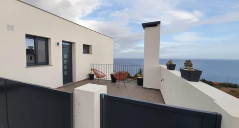 Property building, Day, Balcony/Terrace, Sea view