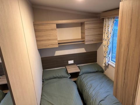 3BR-Sleeps6-Parking-Pool-NearBeach&Skegness House in Skegness