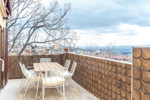 Natural landscape, View (from property/room), Balcony/Terrace