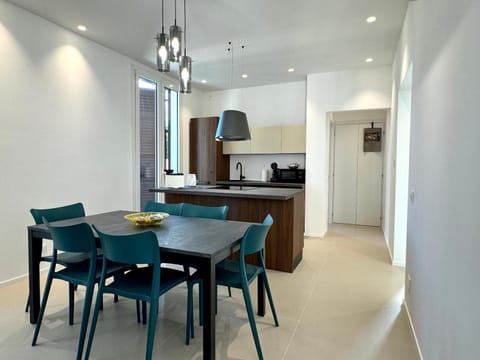 Kitchen or kitchenette, Living room, stove