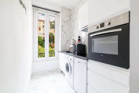 Cozy 2 Bedroom Seafront 150m from Monaco Apartment in Monaco