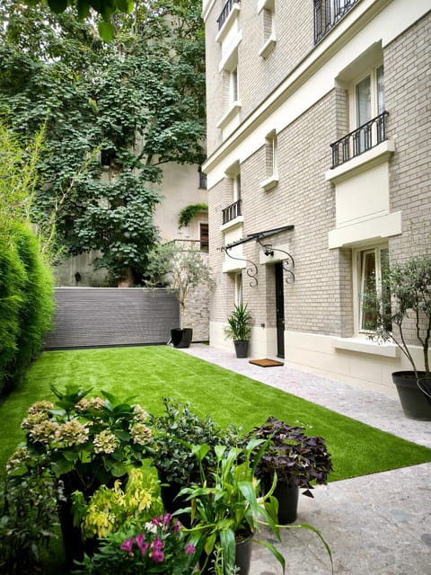 Garden, Garden view