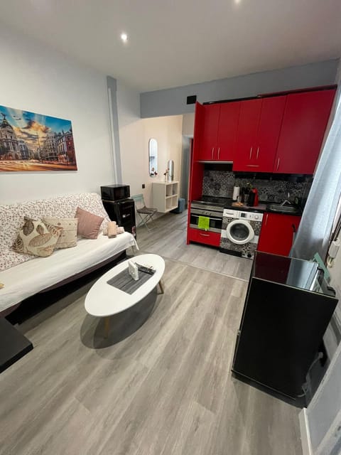 Living room, pet friendly