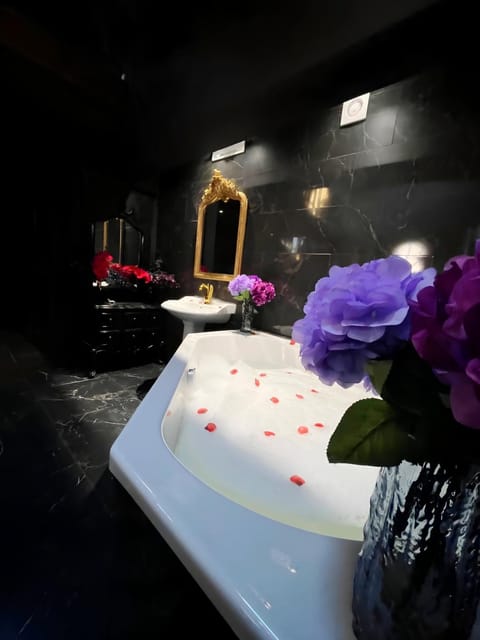 Bathroom, Bath
