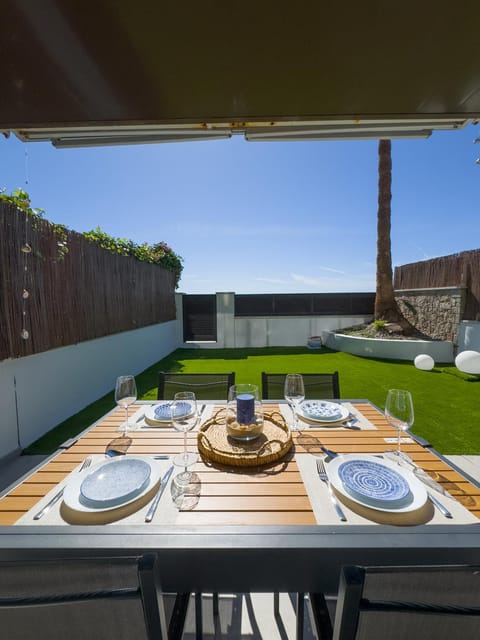 Off site, Garden, Garden