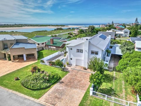 Property building, Day, Neighbourhood, Bird's eye view, View (from property/room), River view, Sea view, Street view