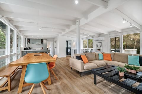 Eagles Nest House in Aireys Inlet