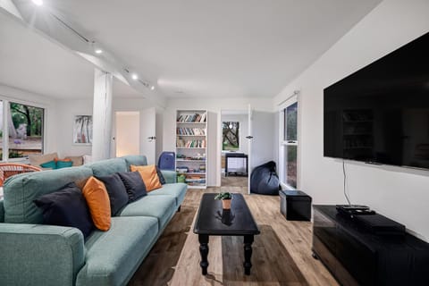 Eagles Nest House in Aireys Inlet