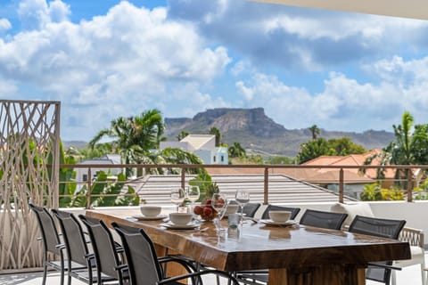 View (from property/room), Balcony/Terrace, Dining area, Mountain view