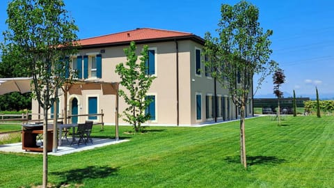 Property building, BBQ facilities, Garden