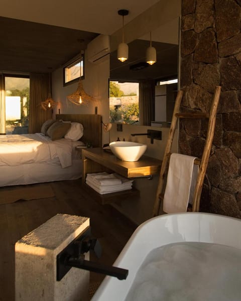 Natural landscape, Hot Tub, Photo of the whole room, Bedroom