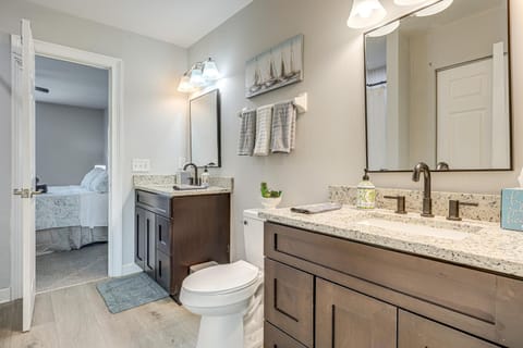 Ponte Vedra Beach Getaway with Patio! House in Palm Valley