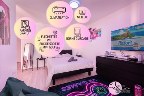 Bed, Photo of the whole room, Bedroom