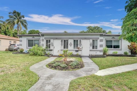 Explorer's Retreat Villa Apartment in Miami Shores