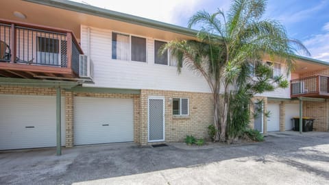 Property building, Street view