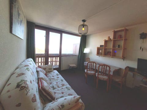 Appartement cosy à La Plagne avec balcon panoramique et accès pistes - FR-1-351-239 Apartment in Mâcot-la-Plagne