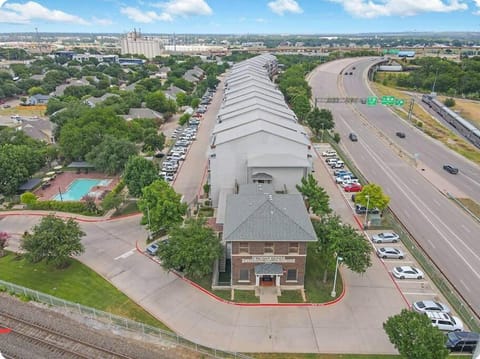 Vanity 2 Bedroom Loft Downtown Ft Worth Apartment in Fort Worth
