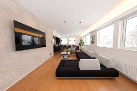 Communal lounge/ TV room, Living room