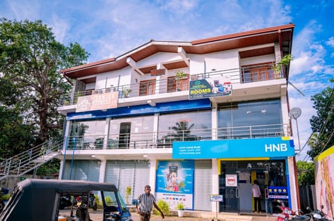 Property building, Street view, Location, Parking