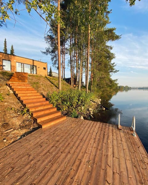 Property building, Day, Natural landscape, Lake view, River view