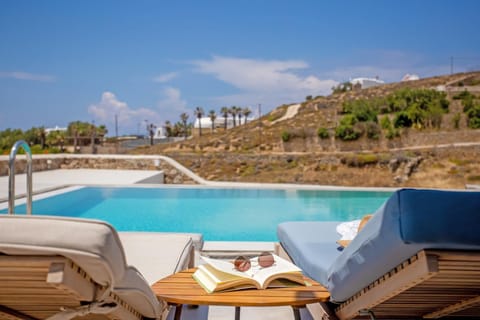 Day, Natural landscape, Mountain view, Pool view, Swimming pool, Swimming pool, sunbed