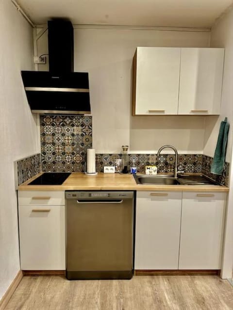 T3 Sauna Box-Parking gratuit Monplaisir-Lumière Apartment in Villeurbanne