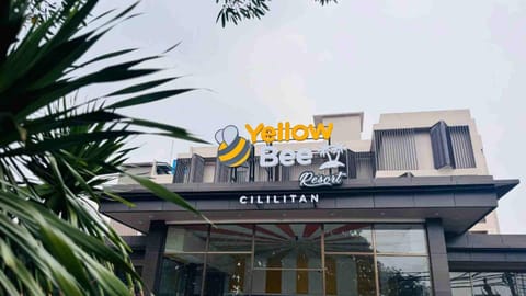 Property building, Facade/entrance, Property logo or sign, Logo/Certificate/Sign