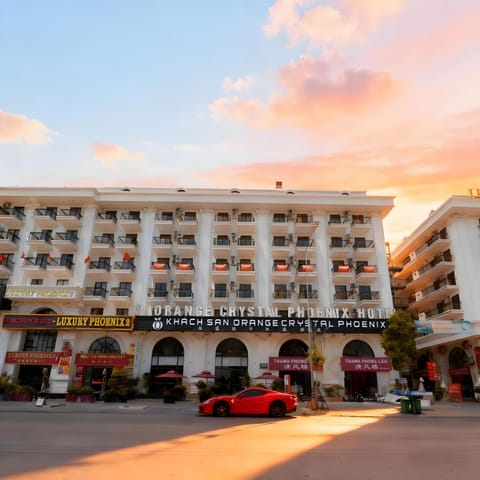 Property building, Day, Parking