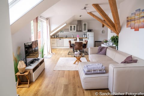 Kitchen or kitchenette, Living room
